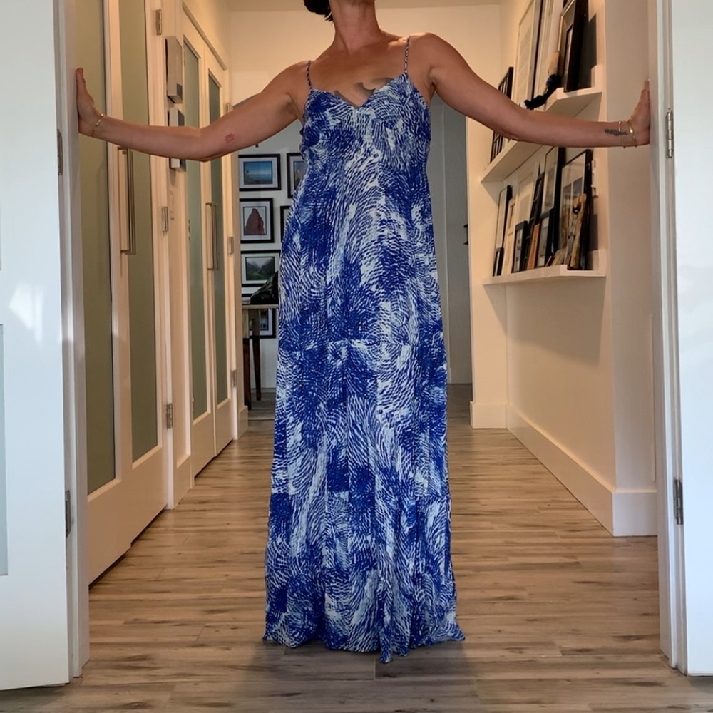 Blue Maxi Dress / Flowy & Flattering